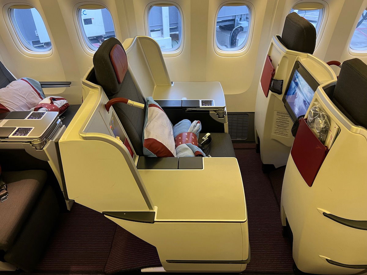 Impressions Of Austrian Airlines 777 Business Class One Mile at