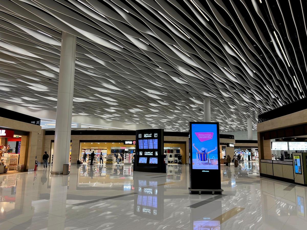 New Bahrain Airport Terminal: What A Nifty Hub!