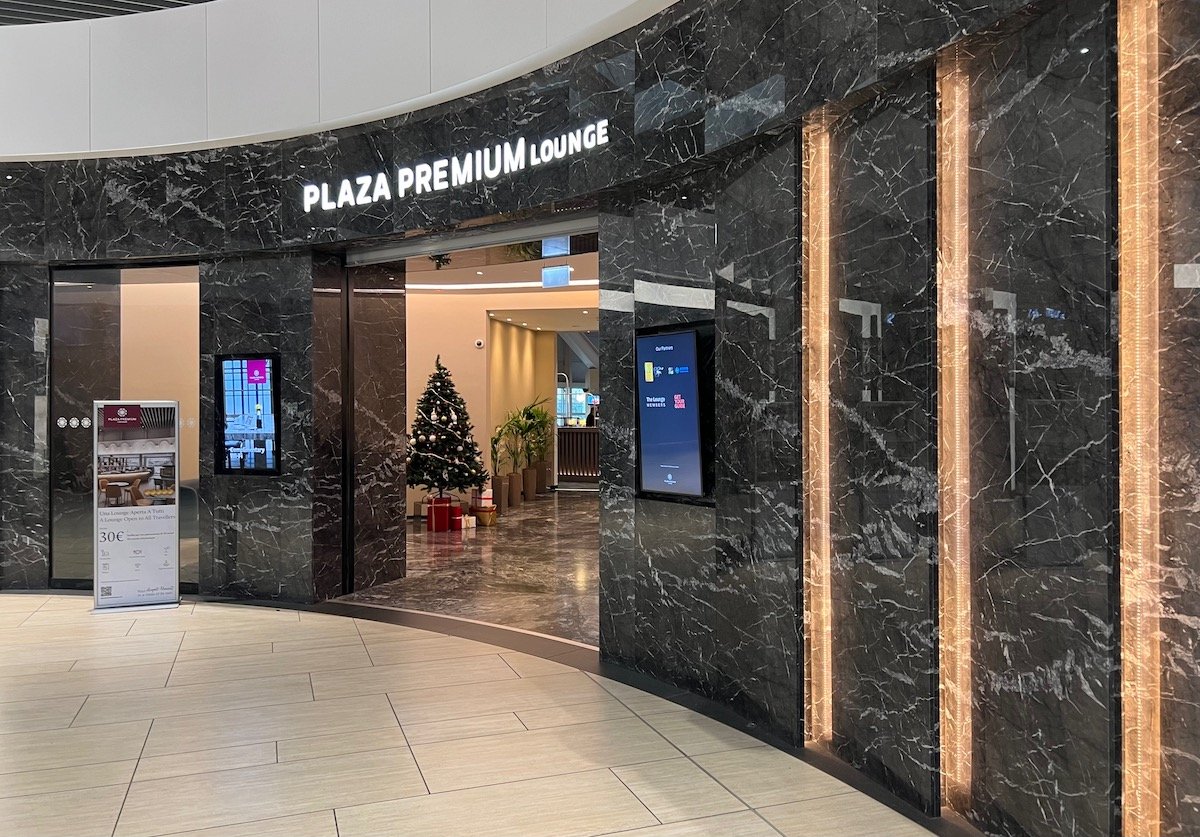 Plaza Premium Lounges Rejoin Priority Pass One Mile At A Time