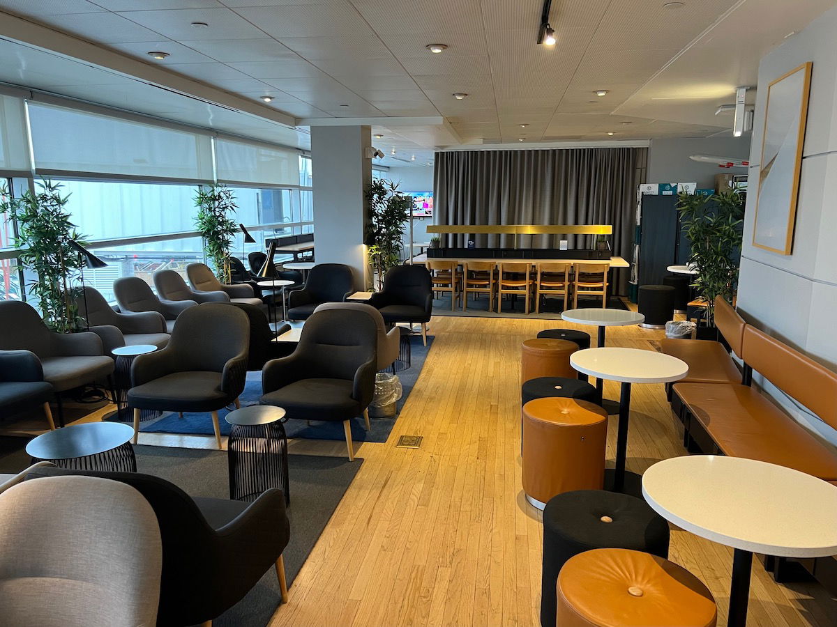 Review: SAS Lounge Chicago Airport (ORD) - One Mile at a Time