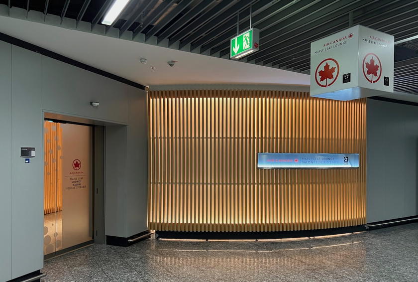 Interior of the Air Canada Lounge in Frankfurt
