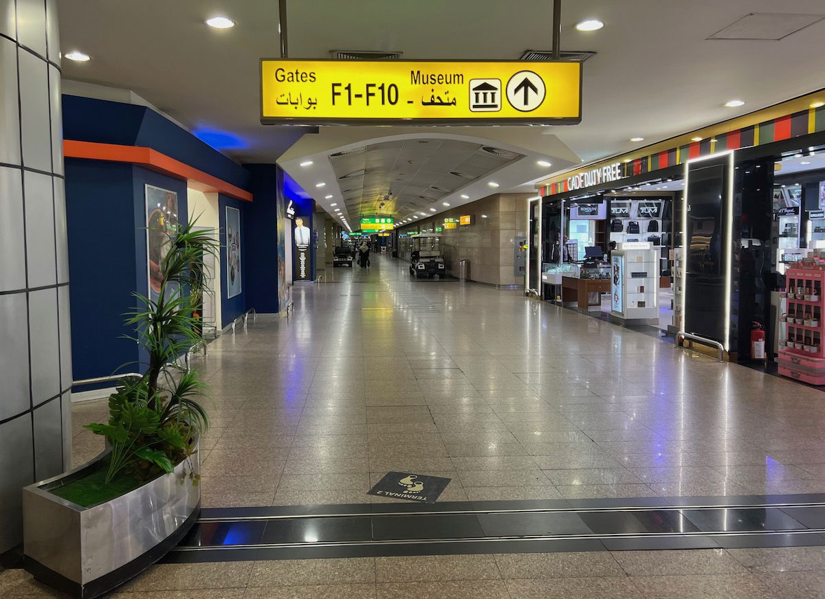 Cairo Airport Customs Officers Demand Cash: Extortion Or Hidden Rule?