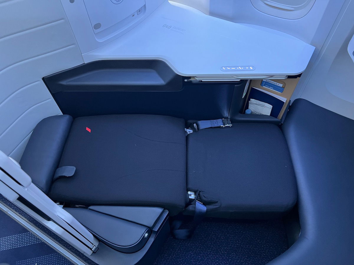 An In-Depth Review of Air France's New Business-Class Seats - AFAR