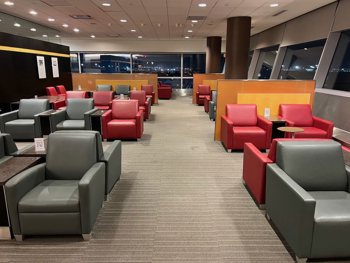 Review: American Admirals Club New York (JFK) - One Mile at a Time