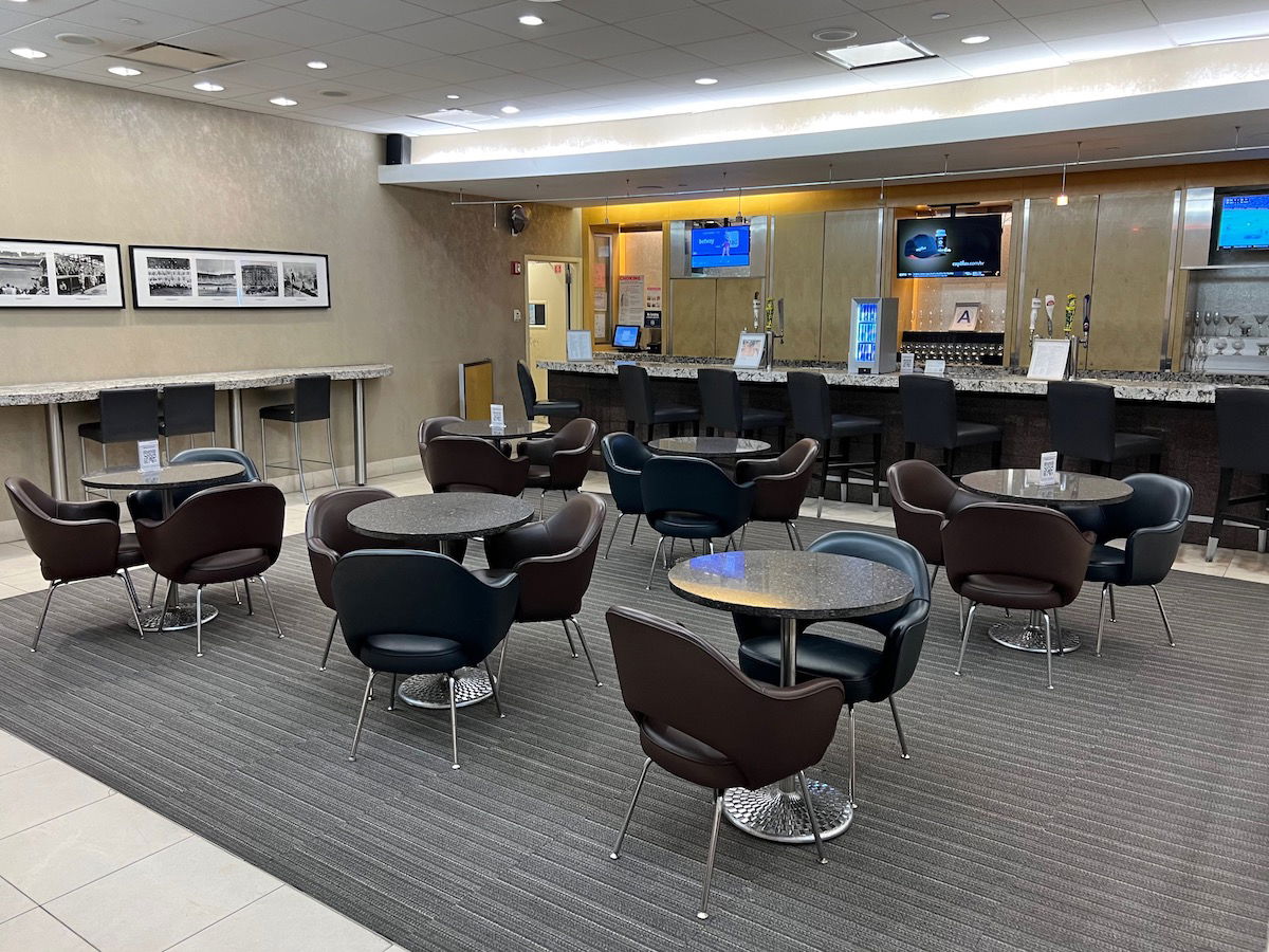 Review: American Admirals Club New York (JFK) - One Mile at a Time