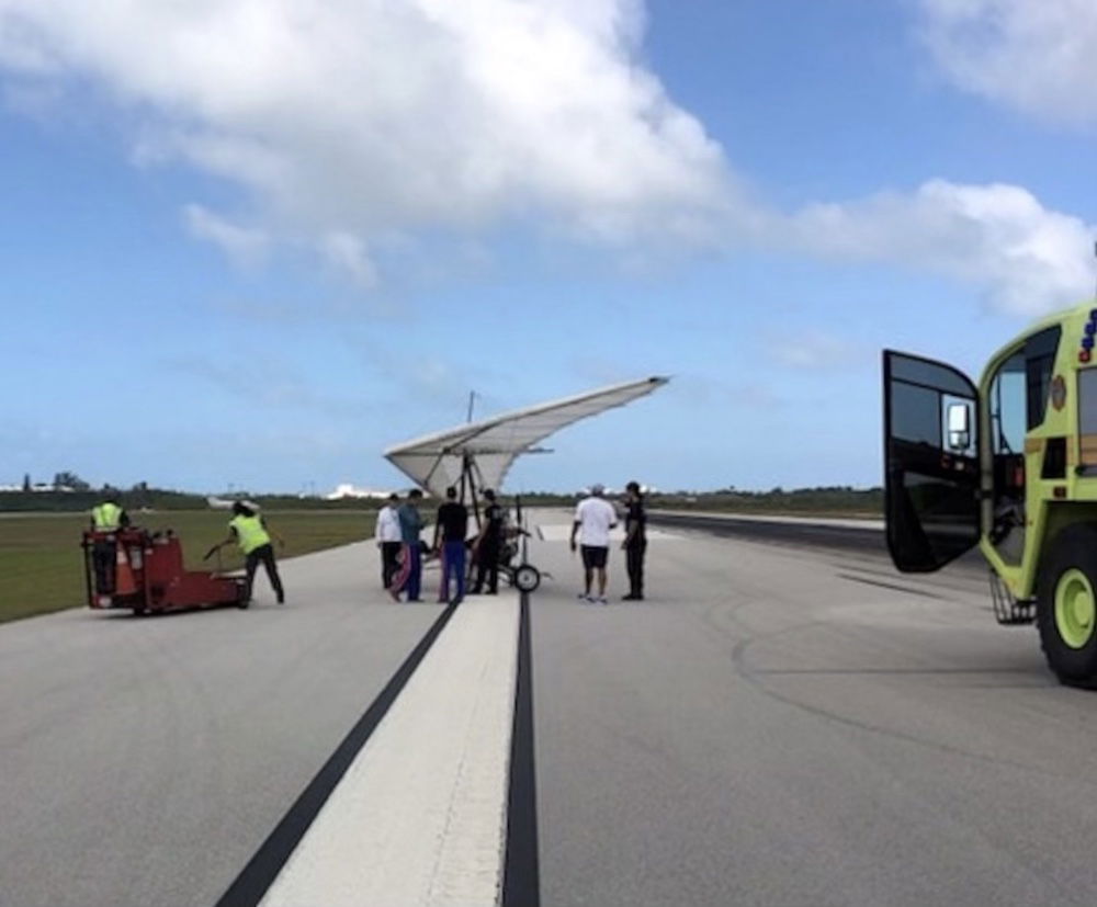 Wow Two Cubans Fly Hang Glider To Key West One Mile at a Time