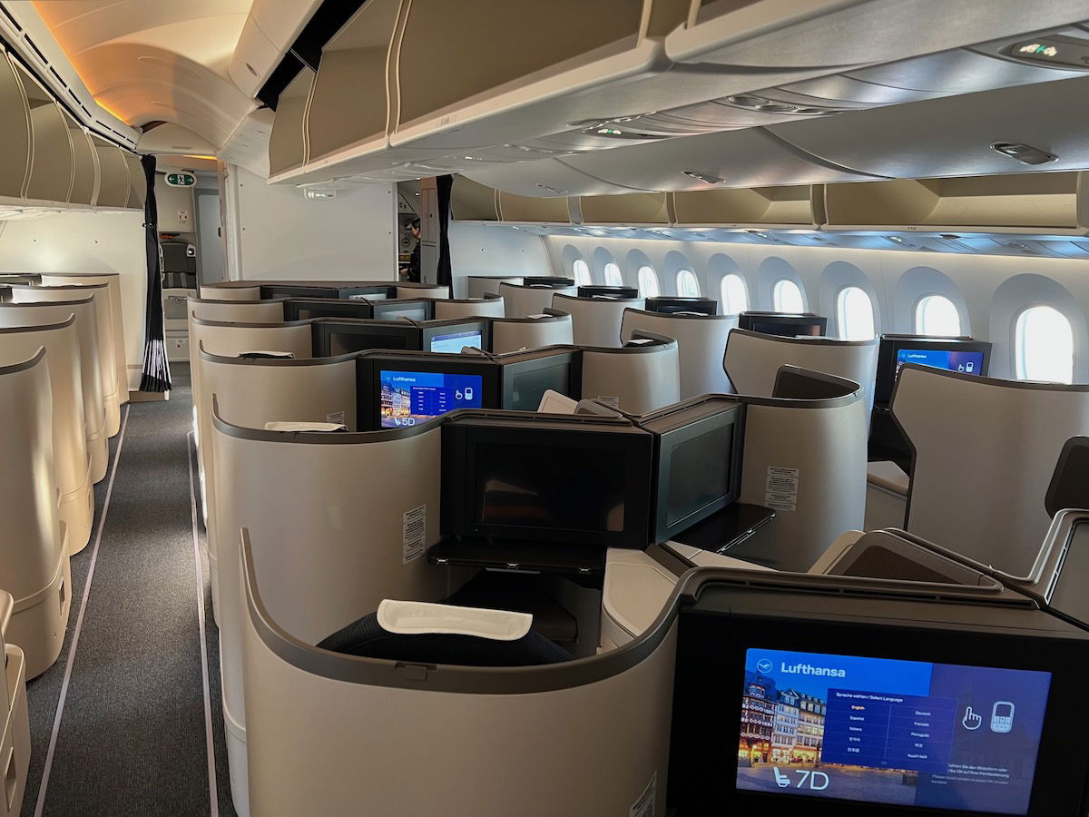 20+ Lufthansa 787 Business Class