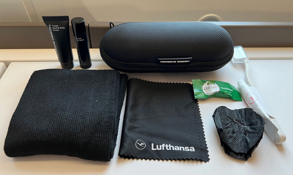 lufthansa business class travel kit