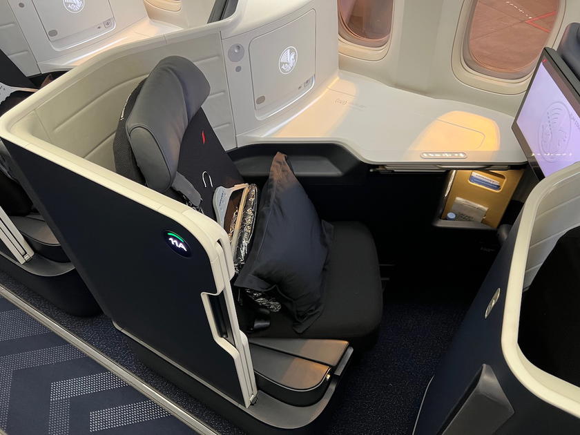 Air France business class cabin on a Boeing 777