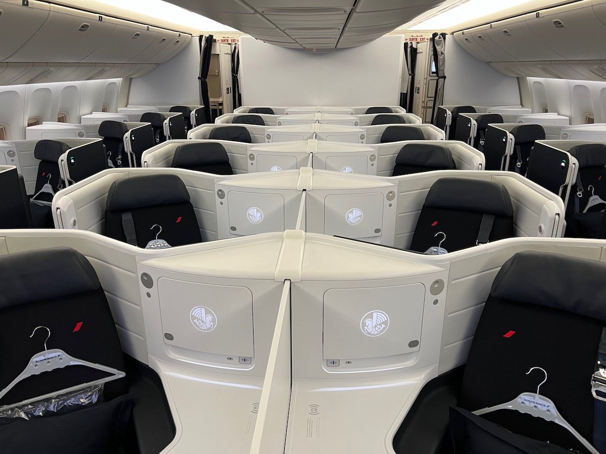 engagement døråbning Hvor fint Review: New Air France Business Class 777-300ER (CDG-JFK) - One Mile at a  Time