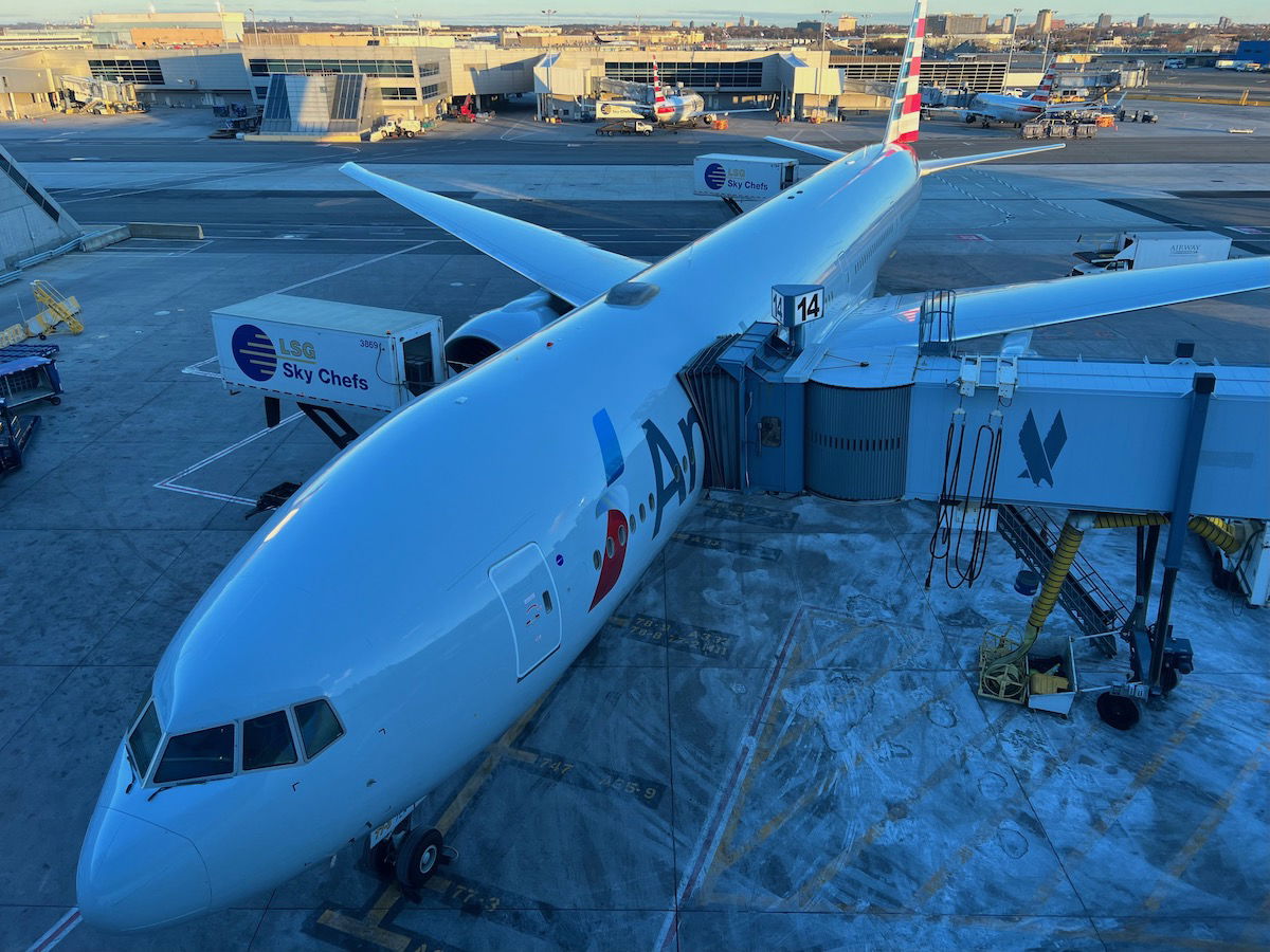 My Strange Interplay With An American Airways Worker At JFK