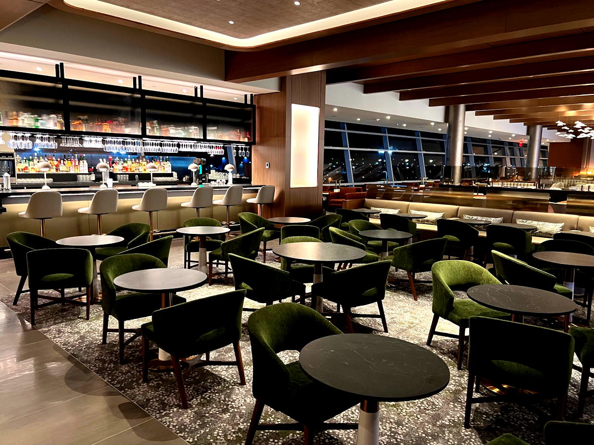 Review: AA & BA Soho Lounge New York (JFK)