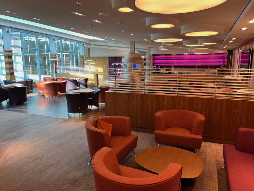 Executive lounge seating area at the Hilton Frankfurt Airport hotel