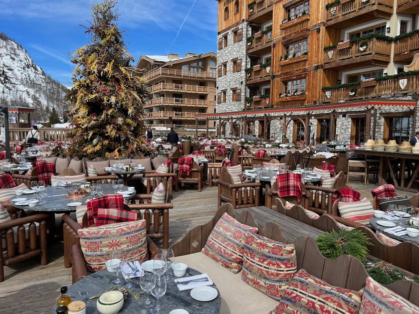 A terrace with mountain views at Airelles Val d'Is&egrave;re
