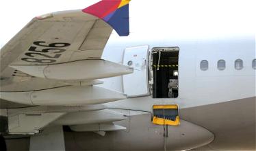 Man Opens Asiana Airbus A321 Exit Door Inflight