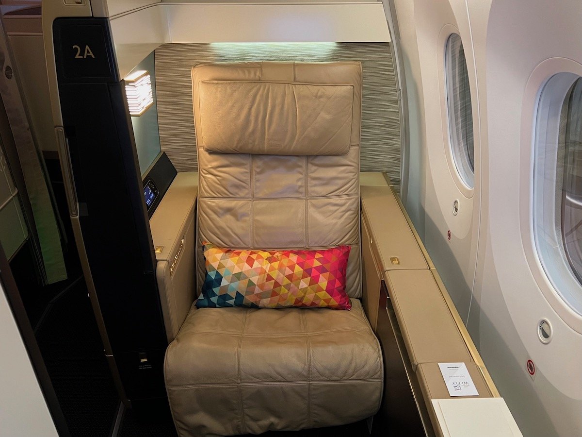 Prima clasă pe Boeing 787 de la Etihad Airways: un zbor solid, dar…