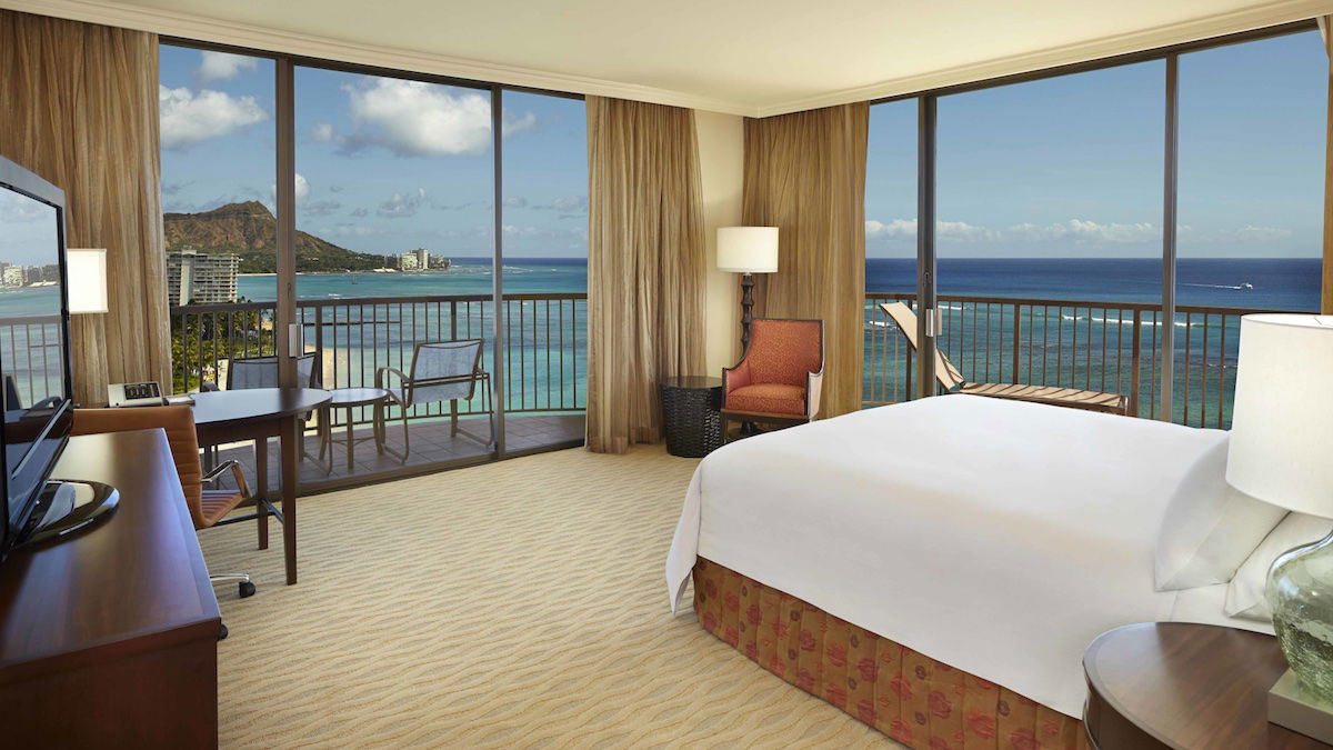 HILTON HAWAIIAN VILLAGE WAIKIKI BEACH RESORT - Updated 2023 Prices &  Reviews (Oahu, Hawaii)