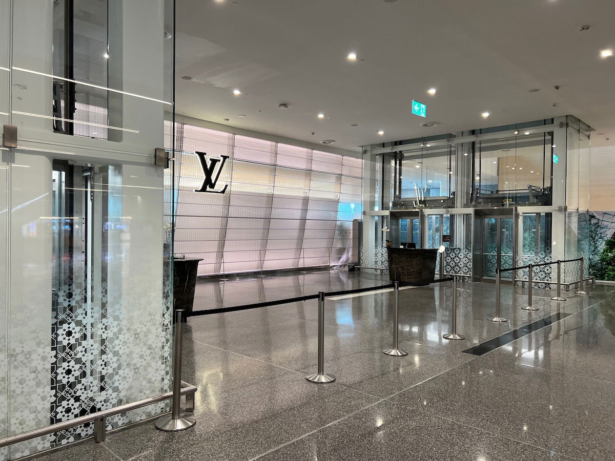 Louis Vuitton Lounge