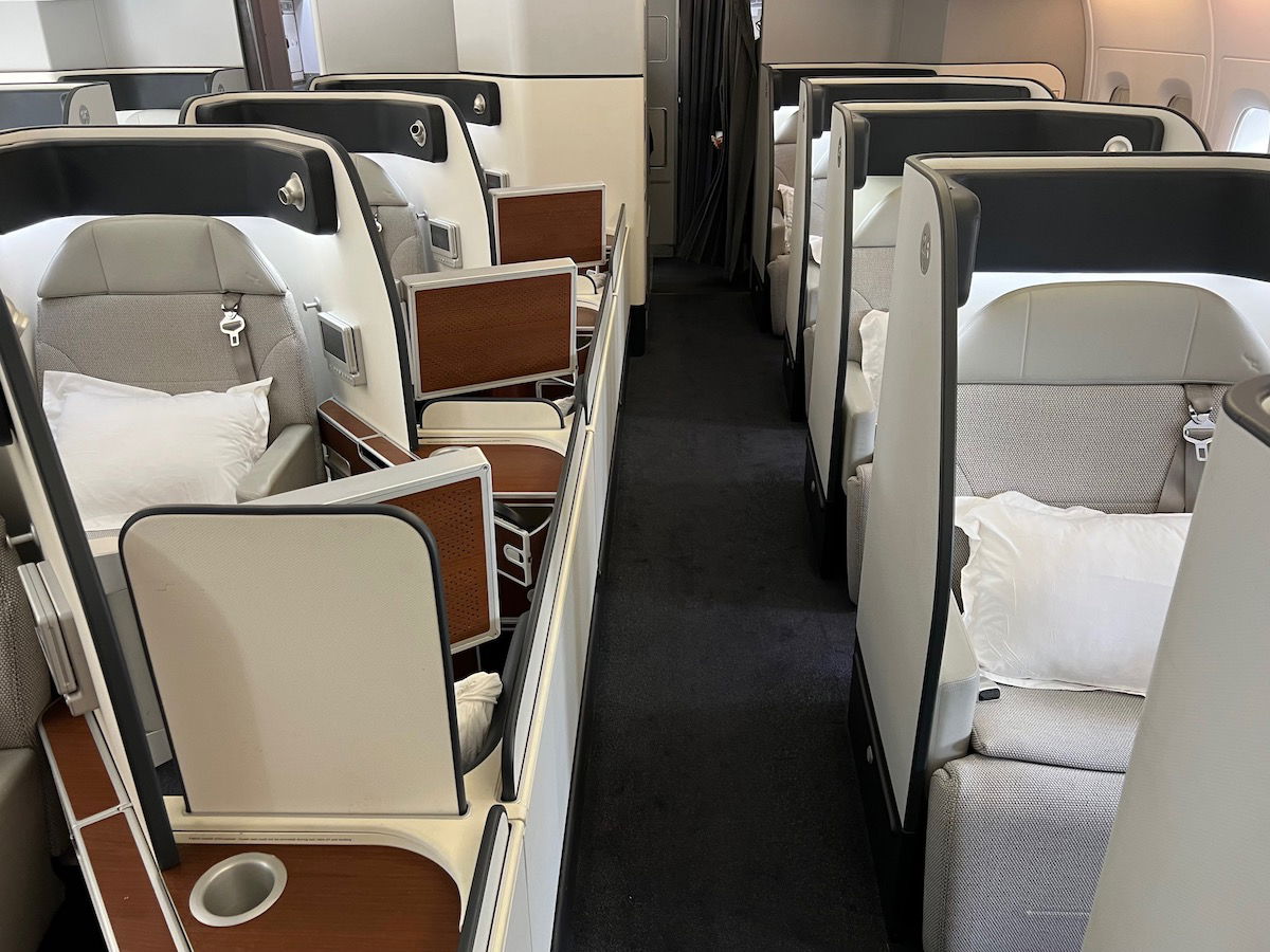 qantas a380 business class