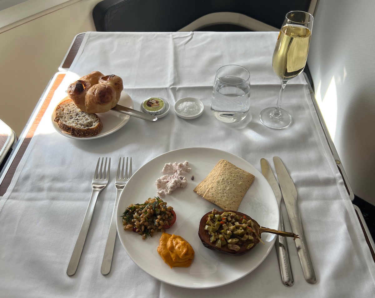 qantas first class meal