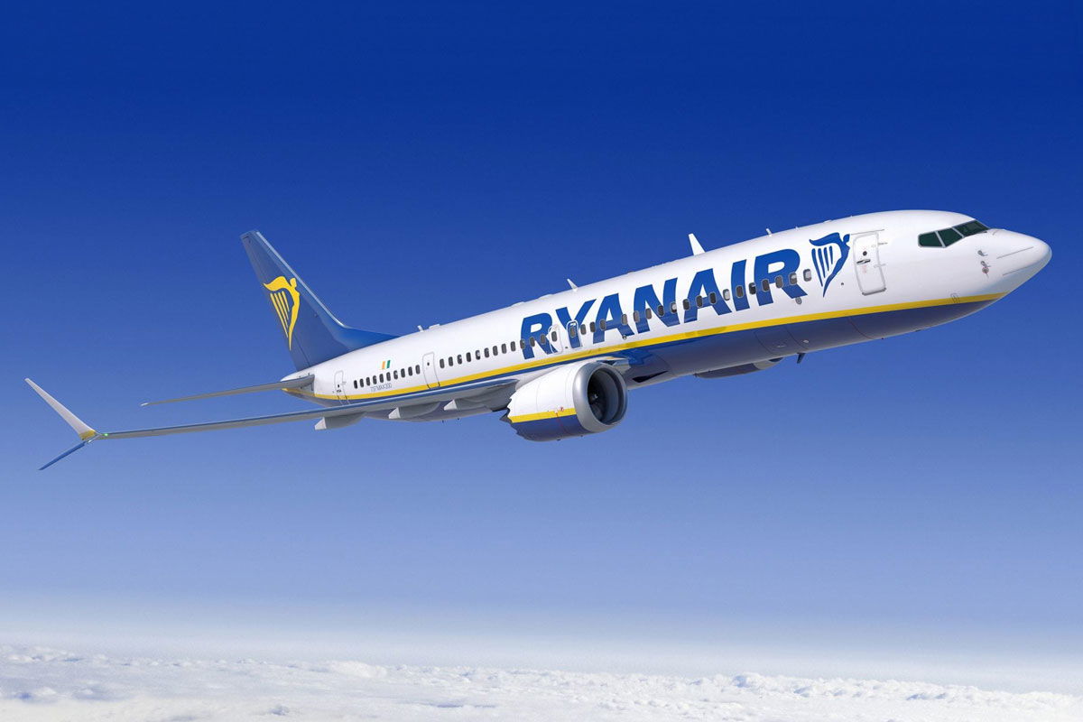 Ryanair Orders Up To 300 Boeing 737 MAX 10s - One Mile at a Time