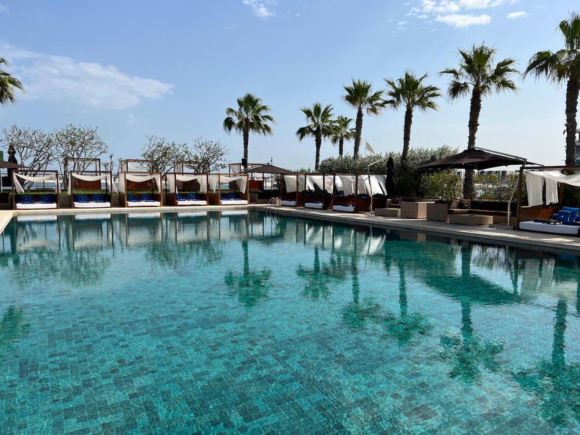 Bulgari Resort Dubai, a luxury property redeemable with cash back rewards