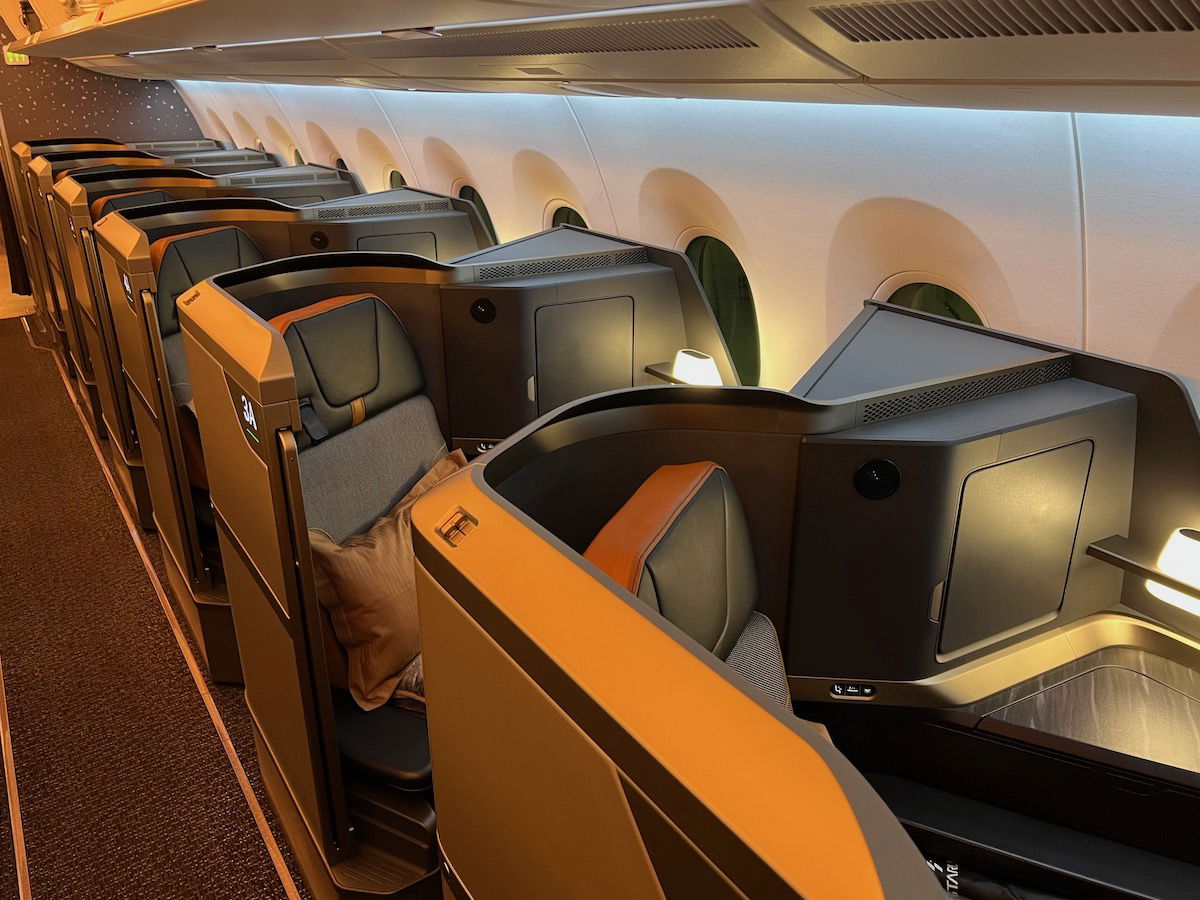 https://cdn.onemileatatime.com/wp-content/uploads/2023/09/Starlux-Business-Class-A350-13.jpeg