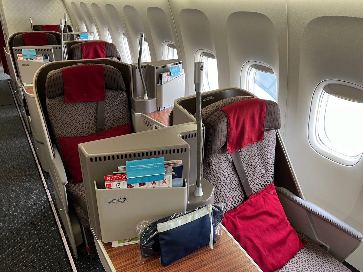 Classe Affaires Garuda Indonesia 777 : un sac mélangé