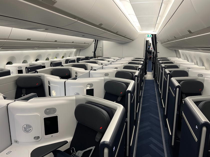 STELIA Aerospace OPERA business class seat on an Air France Airbus A350