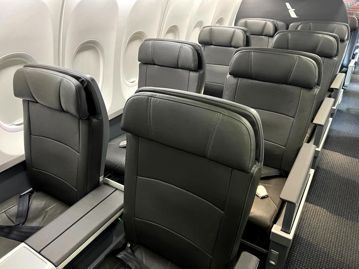 Review: American First Class Boeing 737 (MIA-LGA)