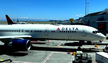 Delta Bans Employees From Wearing Flag Pins