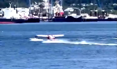 Harbour Air Seaplane Collides With Boat In Vancouver, Sinks