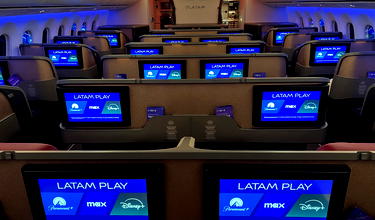 Review: LATAM Business Class Boeing 787 (MIA-SCL)