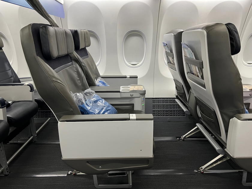 Alaska Airlines 737 MAX first class cabin interior