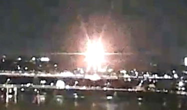 American Eagle Jet & Helicopter Collide In Washington, Both Crash