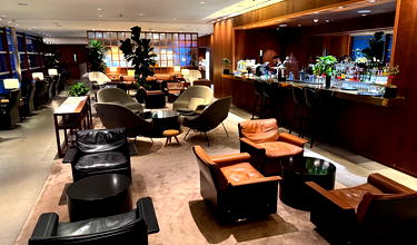 Review: Cathay Pacific Business Lounge London Heathrow Airport (LHR)
