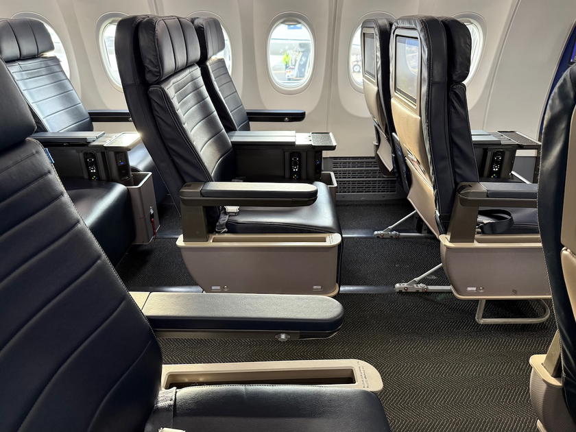 United first class seats on a Boeing 737 MAX