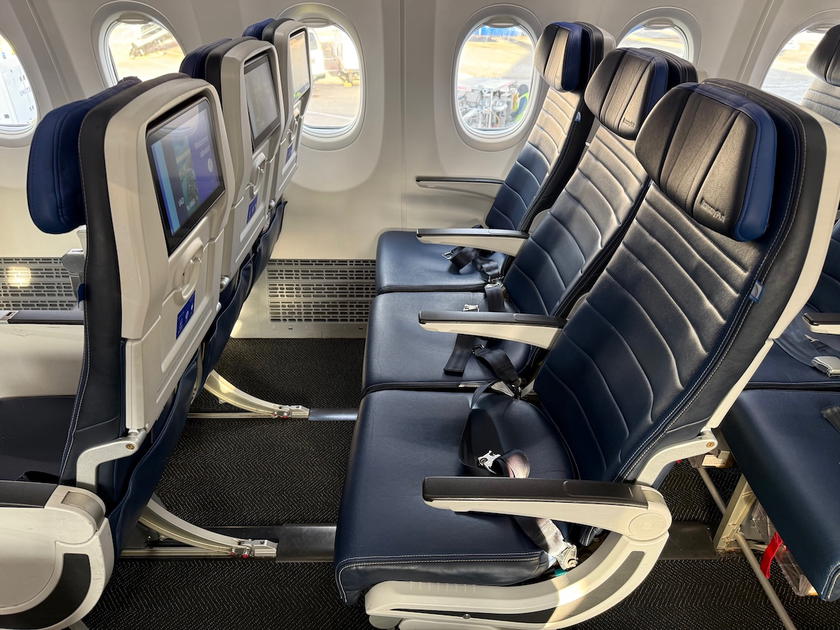 First class cabin seats on a United 737 MAX 7