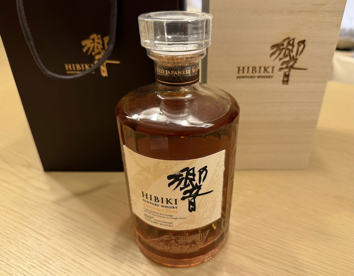 I Purchased Hibiki Whisky In Japan Airways First Class… Now What?!?