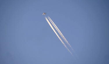 Chemtrail Conspiracy Theory: People Actually Believe This?!?