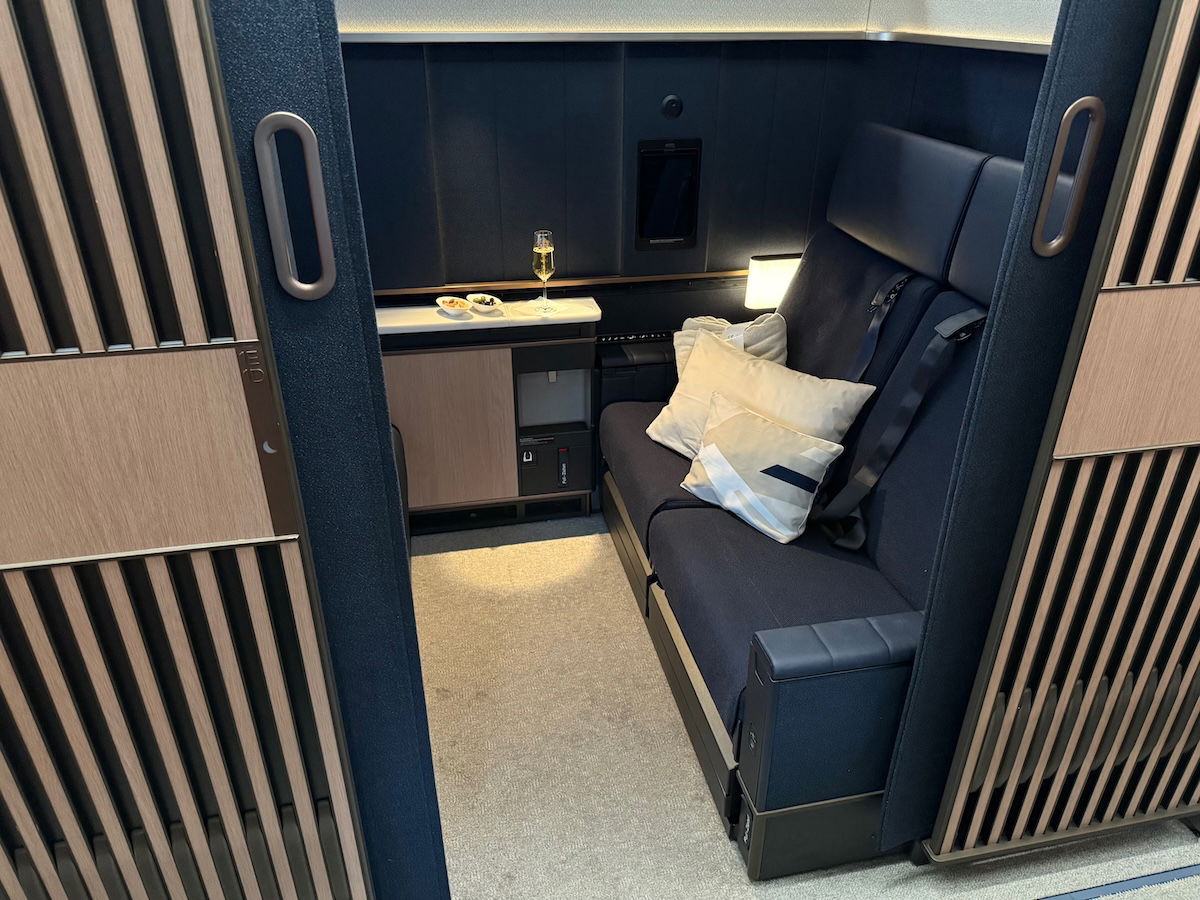 Lufthansa’s Mystifying A350 Allegris First Class Suite Plus Idea