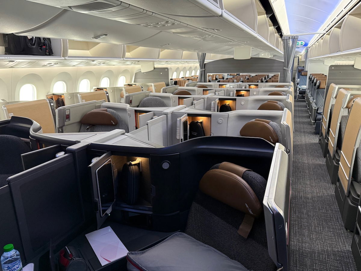 American 787 Flagship Suite Enterprise Class: Hey, This Is Actually Good!