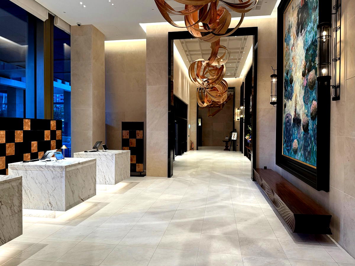 Review: Park Hyatt London River Thames (Solid Generic Luxury Hotel)