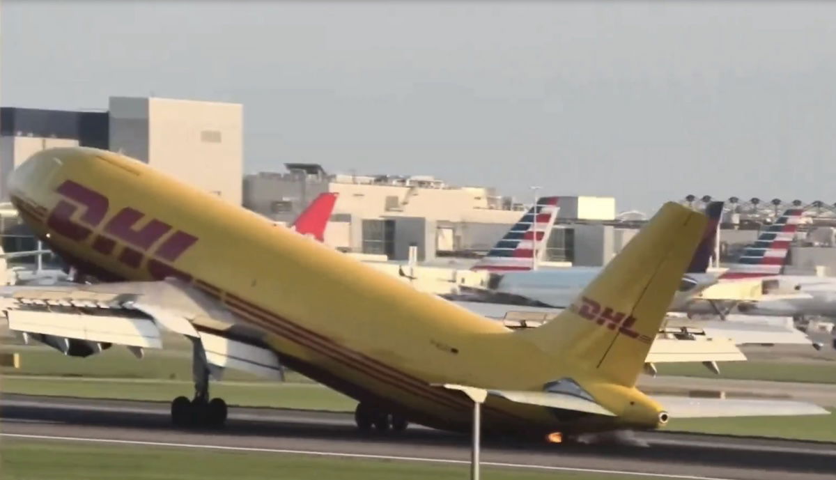 DHL Airbus A300 Suffers Weird Tail Strike & Go Round At Heathrow