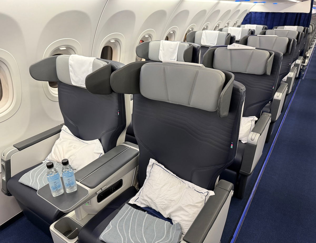 Icelandair A321LR Saga Premium Class: What A Nice Journey!