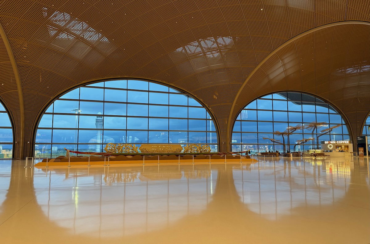 My Weird Transit At Phnom Penh’s Gorgeous Techo Airport