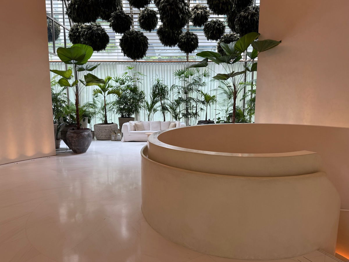 Review: The Singapore EDITION (Fine EDITION, But I Wouldn't Return)