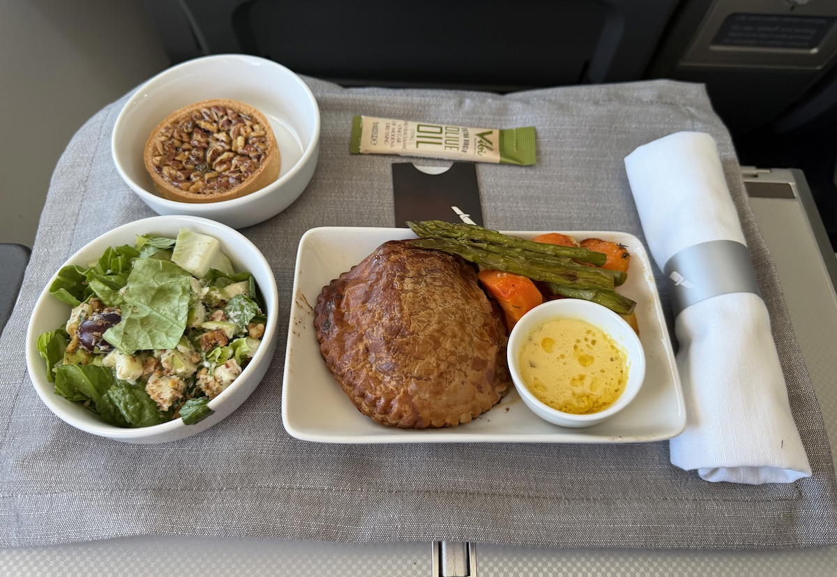 I Ordered American Airlines’ Centennial Beef Wellington, And It Wasn’t Awful