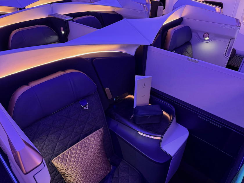 Riyadh Air business class seats and cabin layout