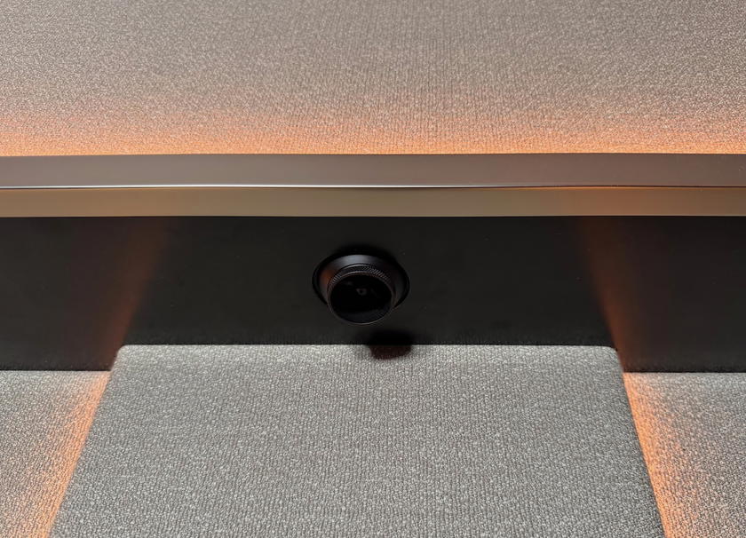 Individual air nozzle above a seat in the SWISS first class double suite